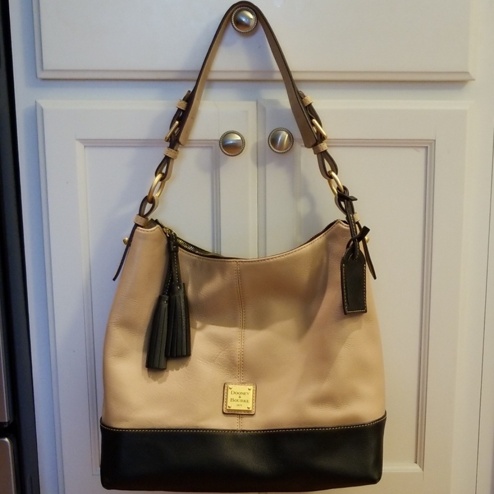 💥SALE💥Dooney and Bourke Hobo bag